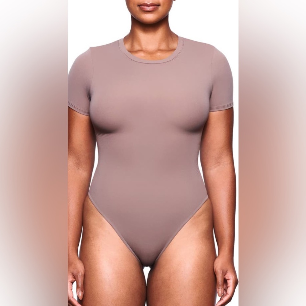 Skims Fits Everybody T-Shirt Bodysuit Umber 3X
